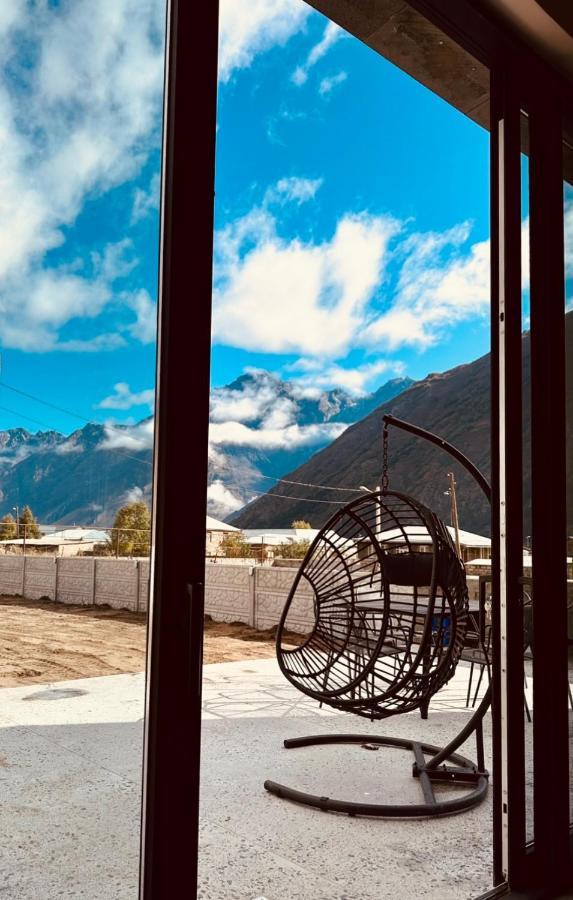 Villa Alpine Escape Kazbegi Extérieur photo